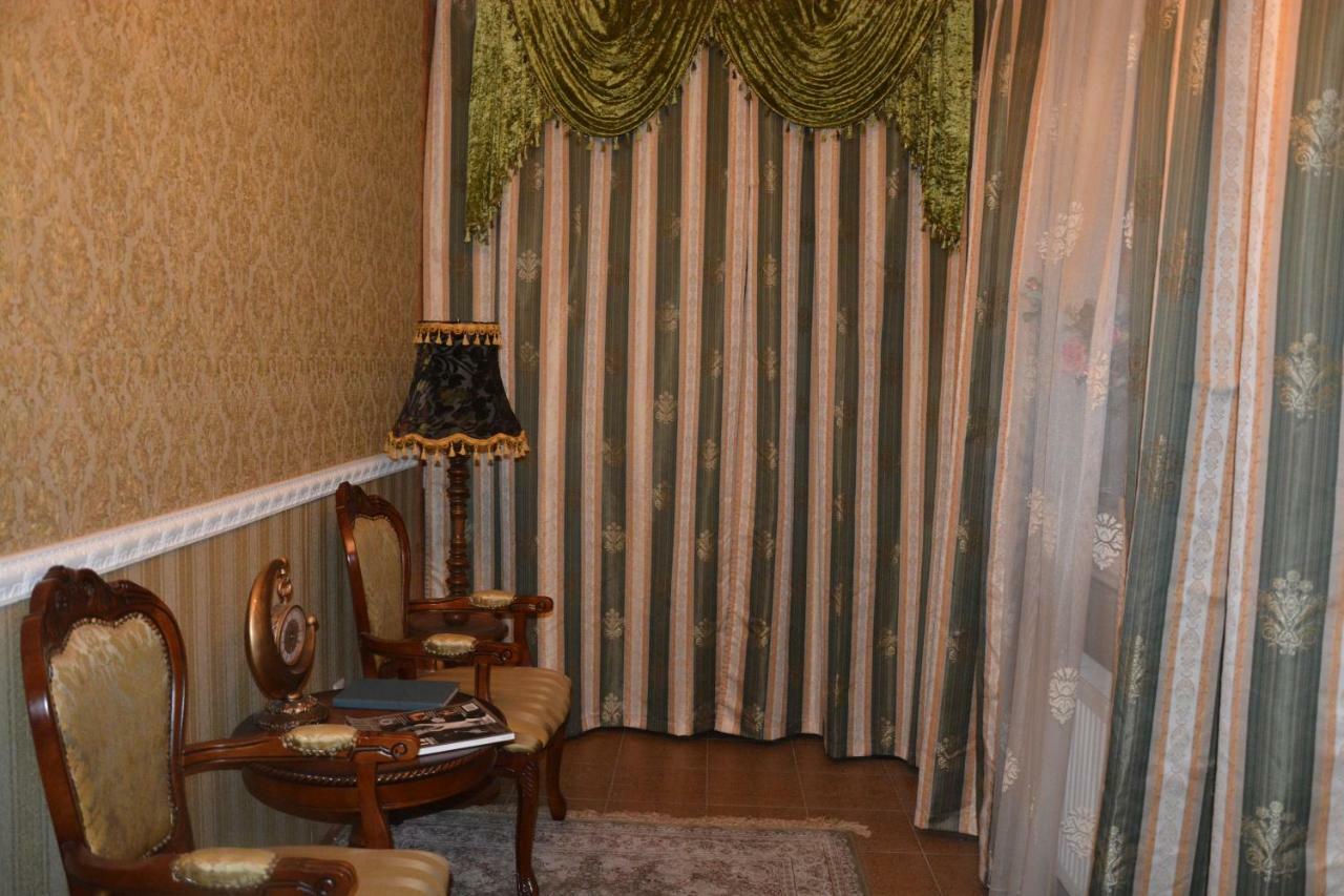 Корсар:Korsar Hotel Odessa Buitenkant foto
